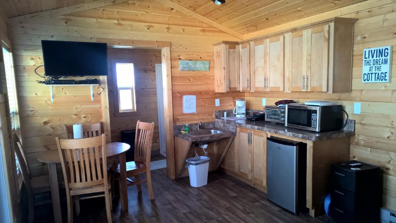 Nicolaus Lake Minden Camping Resort Cottage 1 מראה חיצוני תמונה